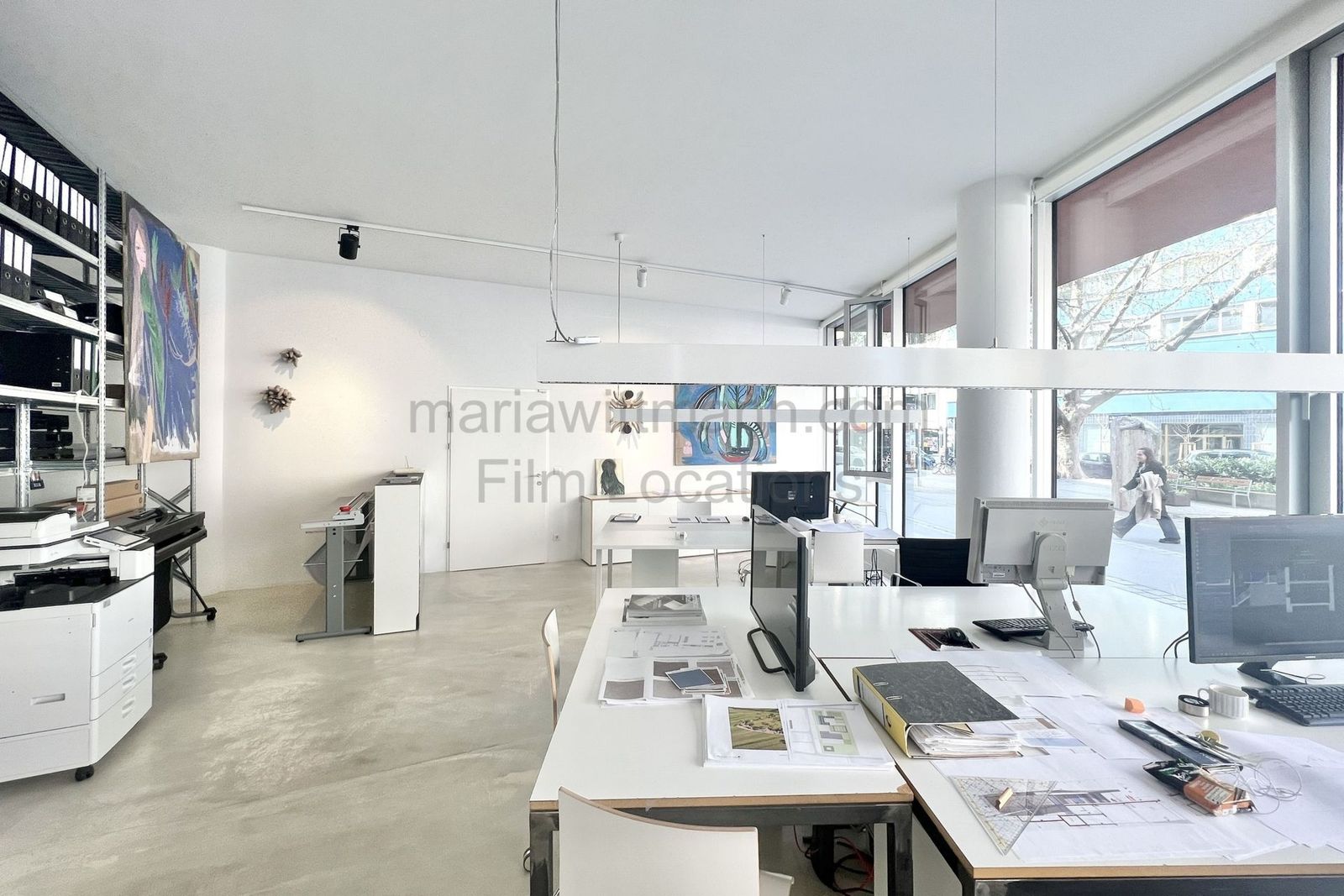 Minimalist Architectural Office with Floor-to-Ceiling Windows - Photo 2