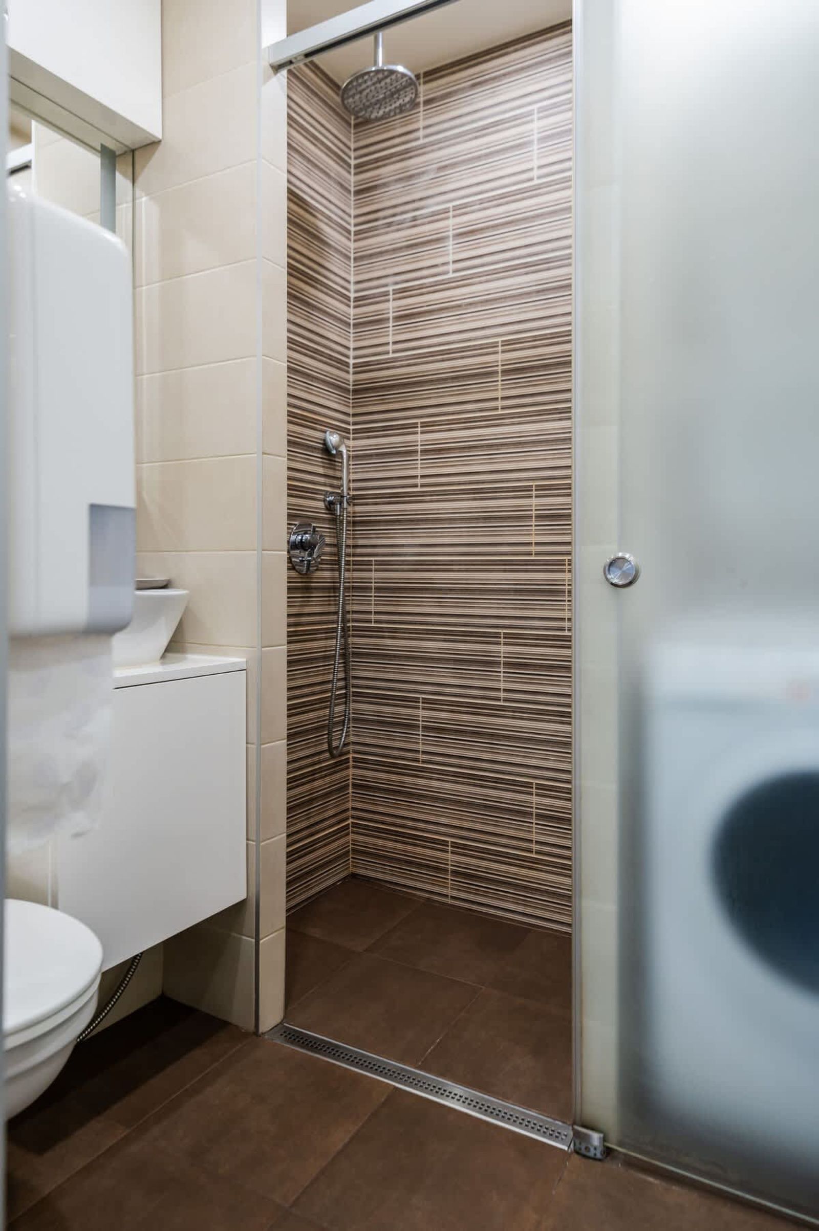 Designer Studio | High-Speed Wi-Fi + AC + Balcony - Photo 12