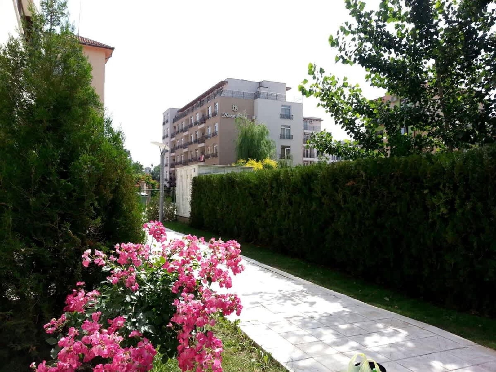 Cozy apartment in komplex Eden - Photo 4