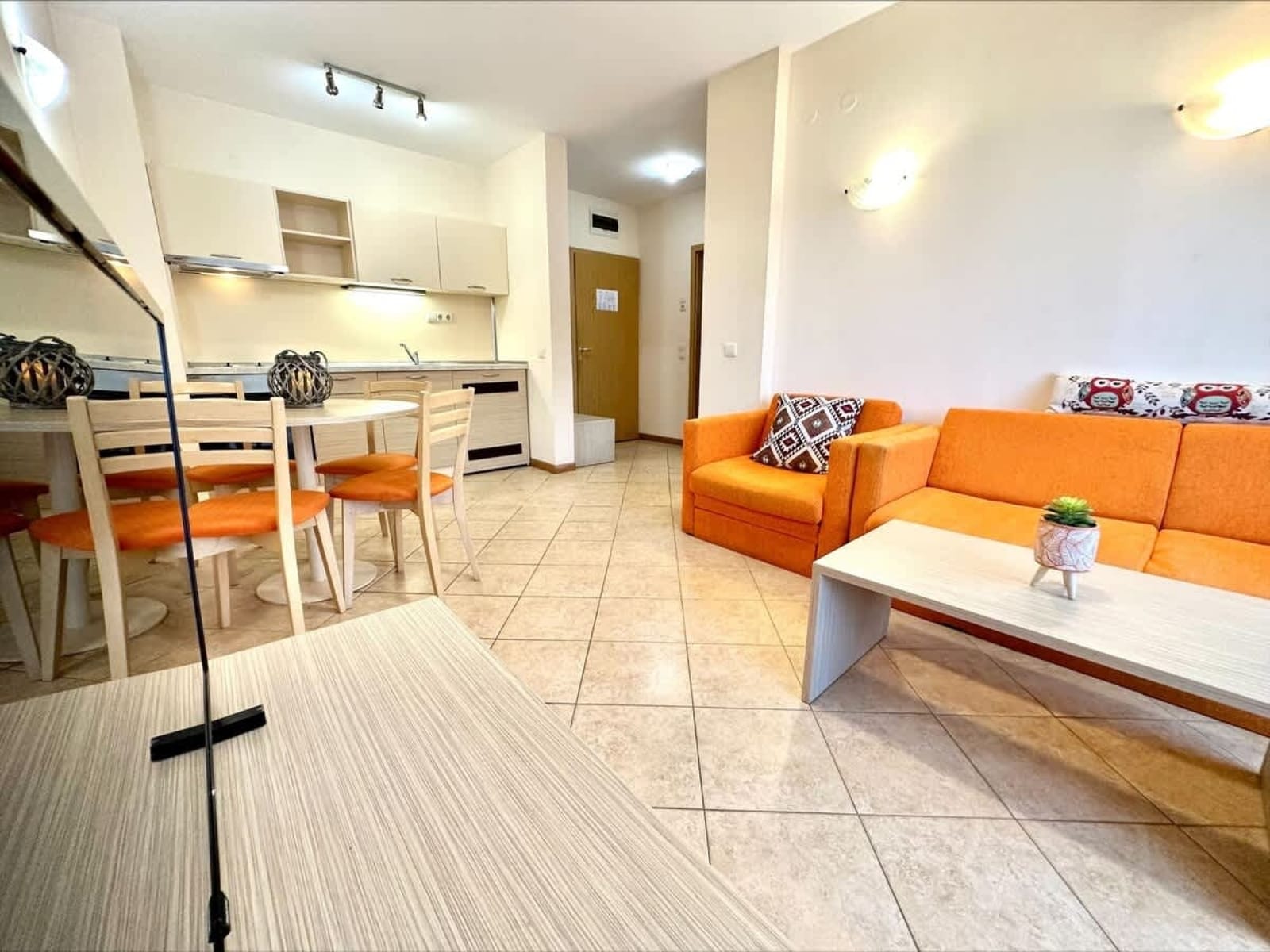 Cozy apartment with balcony in Royal Sun - Photo 34