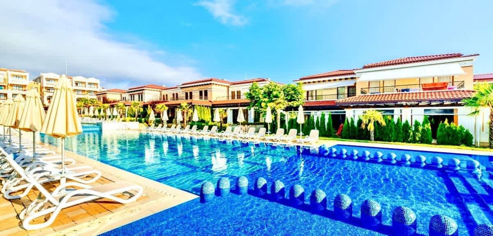 Lovely 1BD Apartment in a Green Life Resort - Cover Photo