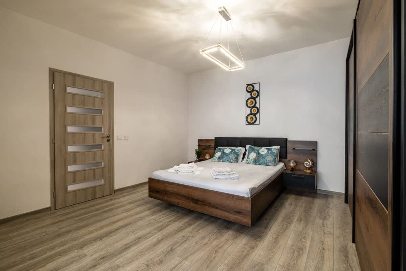 Black Sea Spacious 3BR Apartment - Photo 8