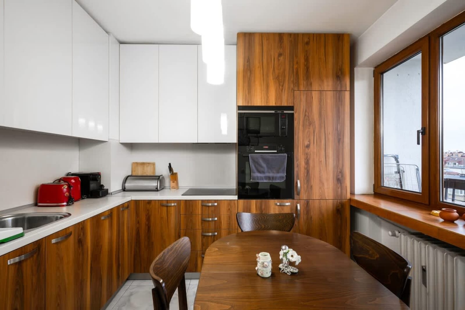 The Cosmopolitan Shine 1-BDR Pet-Friendly Flat - Photo 13