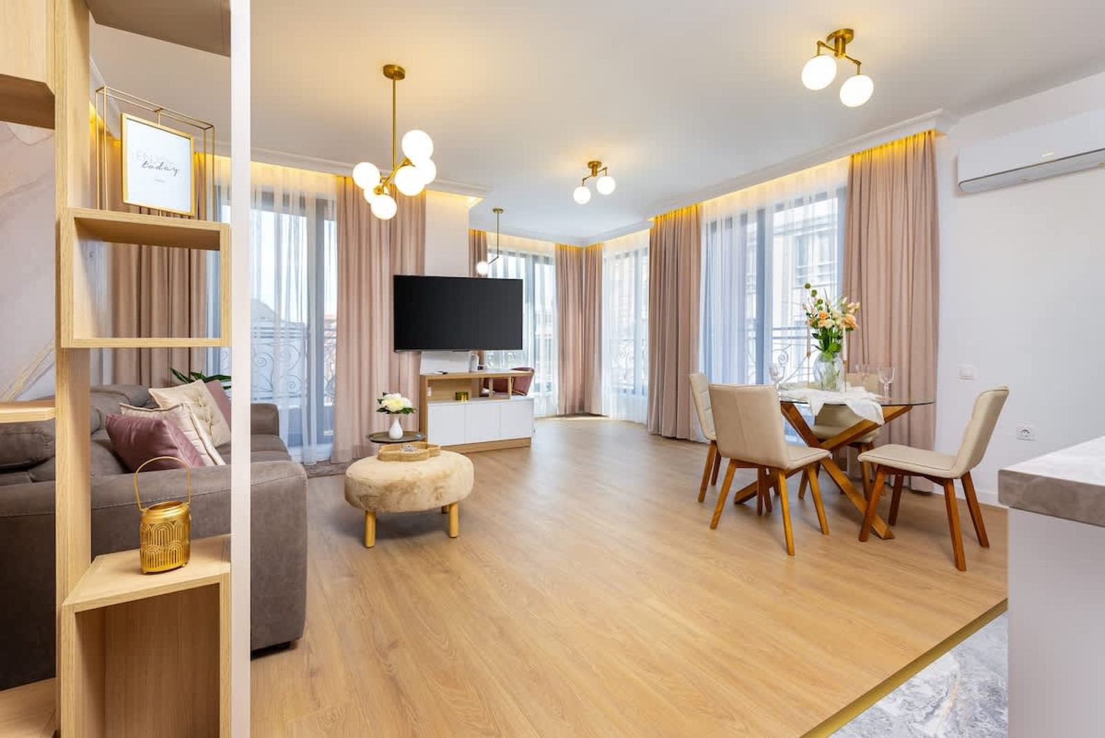 Stylish City Escape – 1BD Apt in Plovdiv - Cover Photo