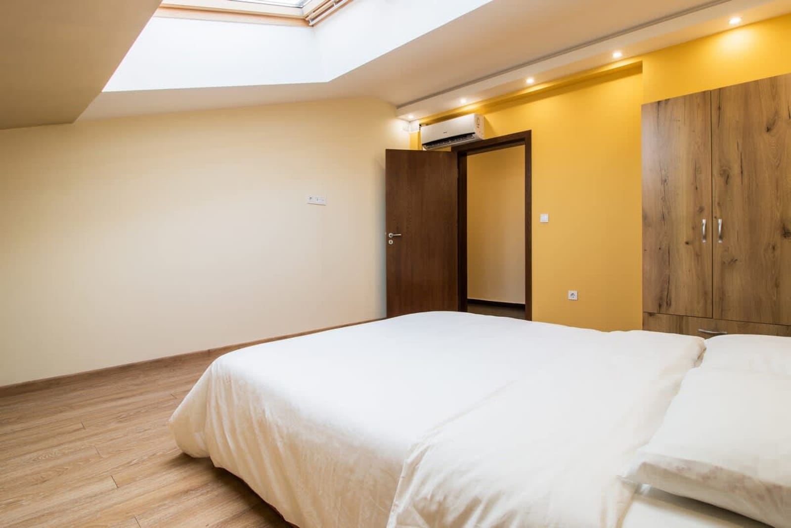 Spacious 2-BDR Loft in House - Old Town Plovdiv - Photo 26