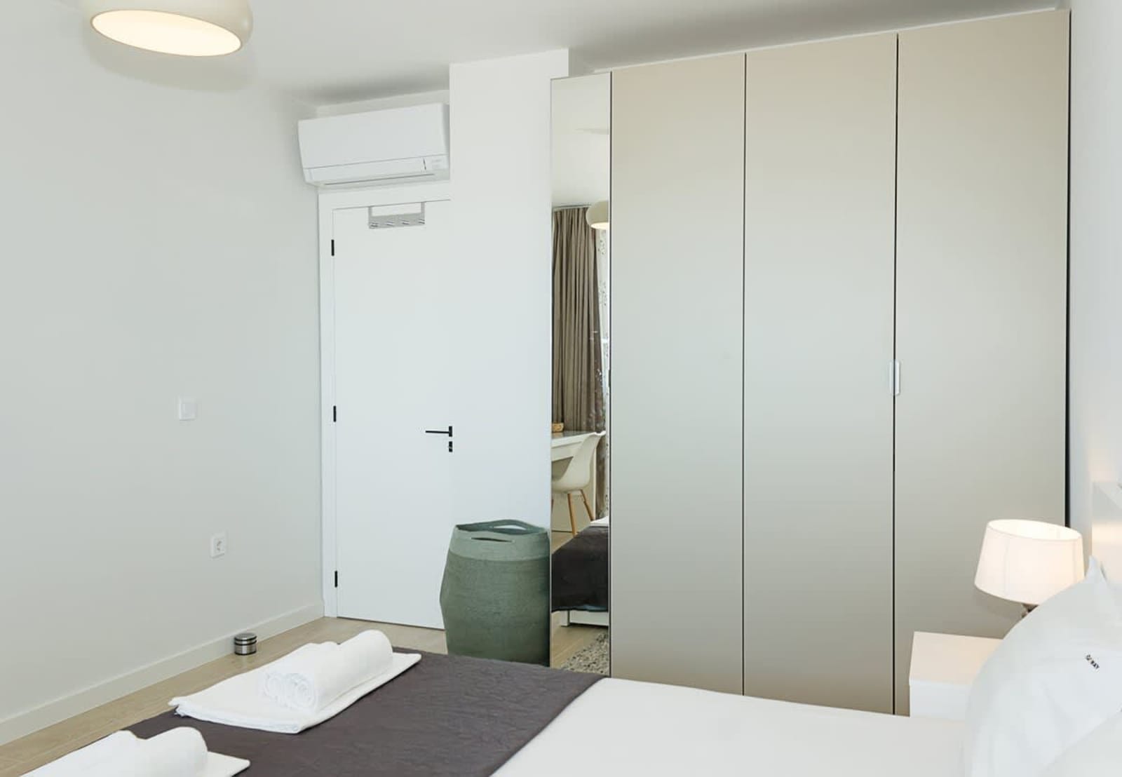 Sea View 1BD Modern Flat in Chayka - Photo 19