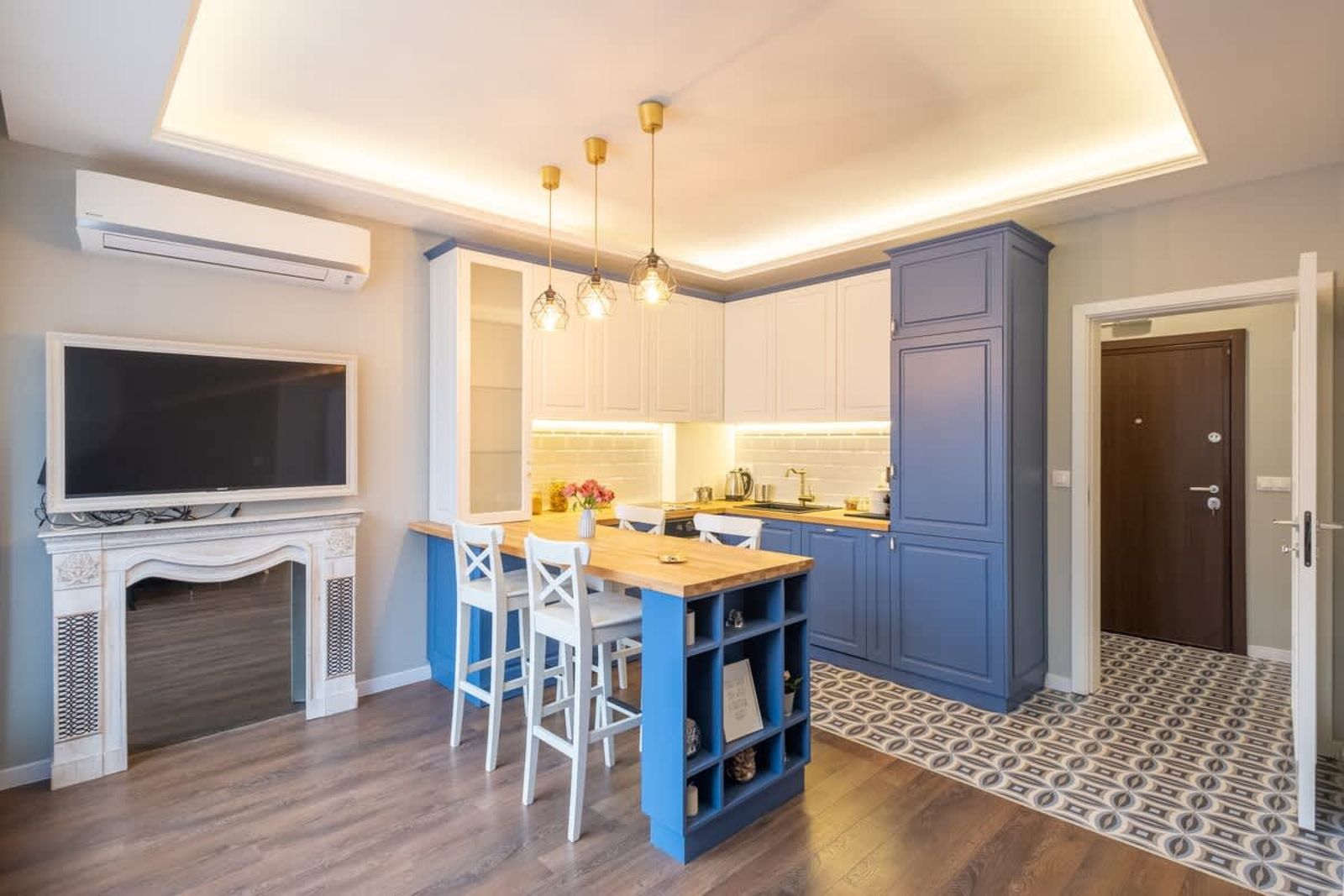 Designer &amp; Cozy 2BD Flat In the city center - Photo 8