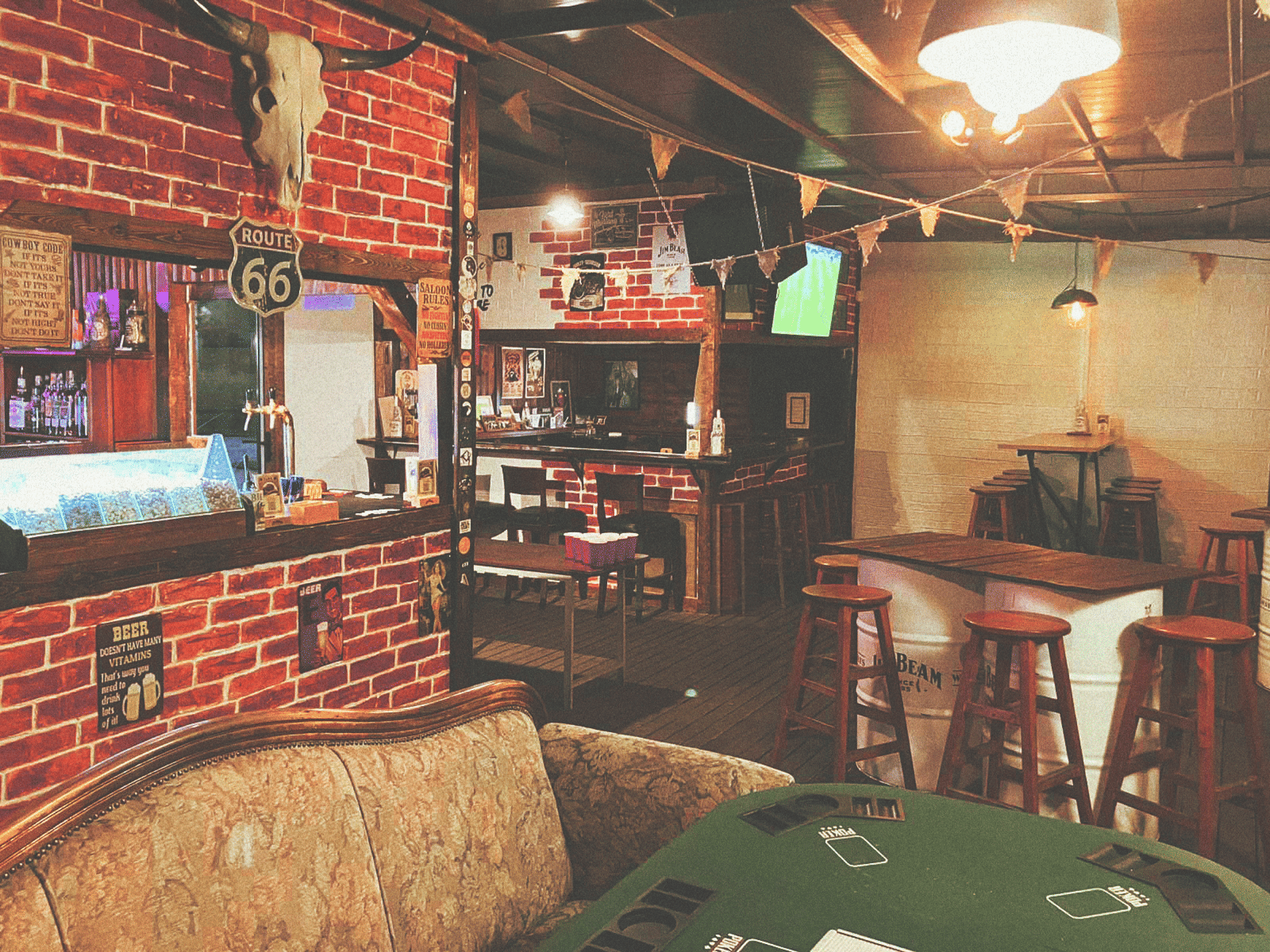 Southern country-rock bar - Photo 11