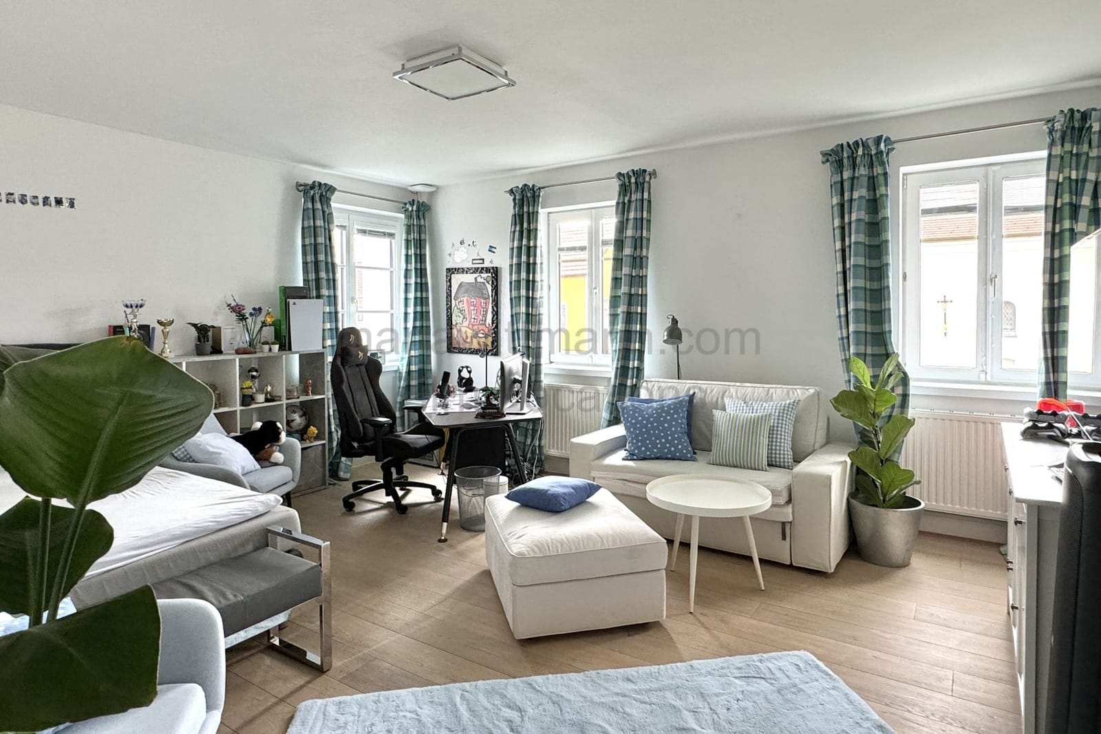 Location 270 - Photo 11