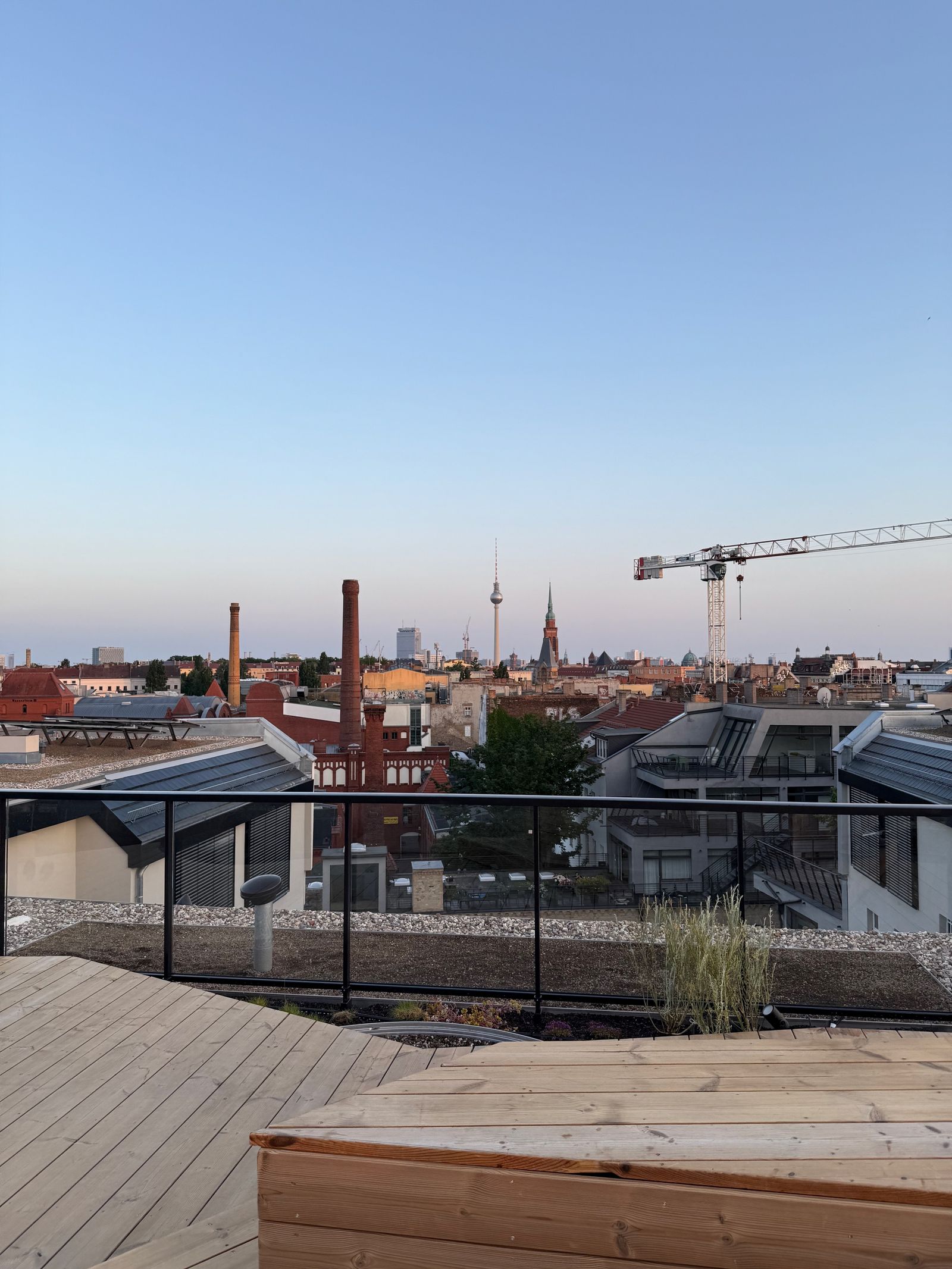 Design penthouse in Berlin Prenzlauer Berg with a large rooftop terrace - Photo 33