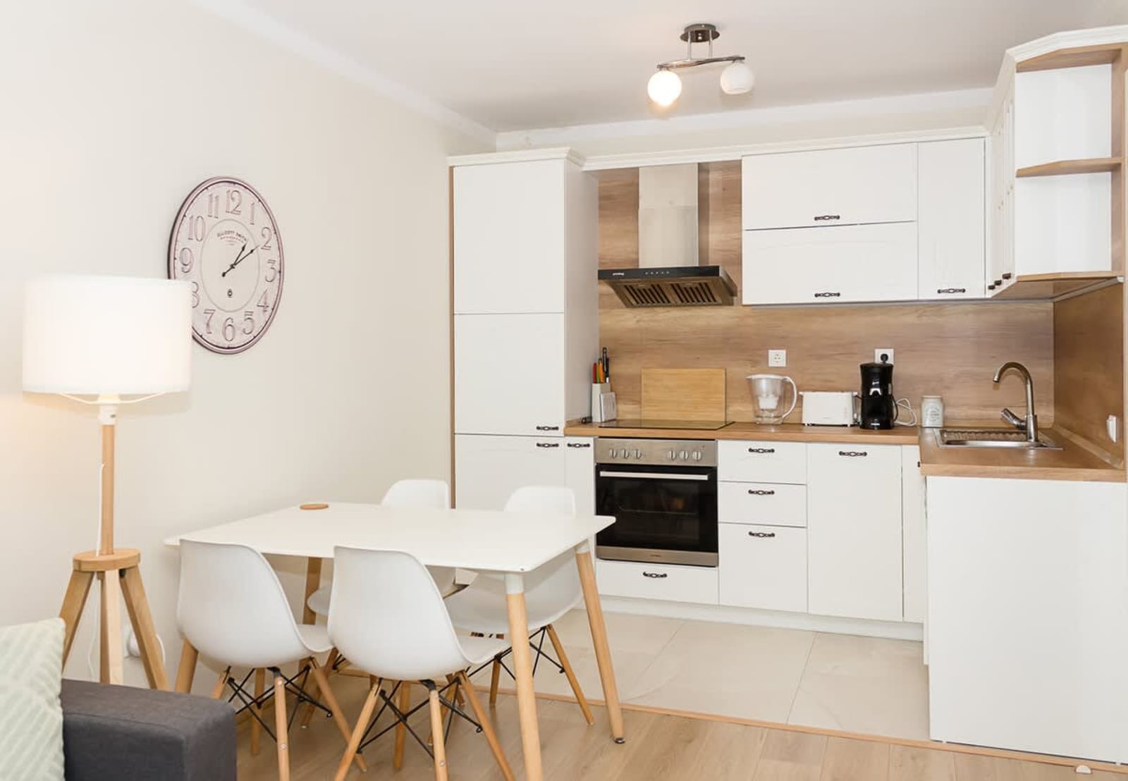 Primorki Park 1BD Flat with Desk &amp; Balcony - Photo 8