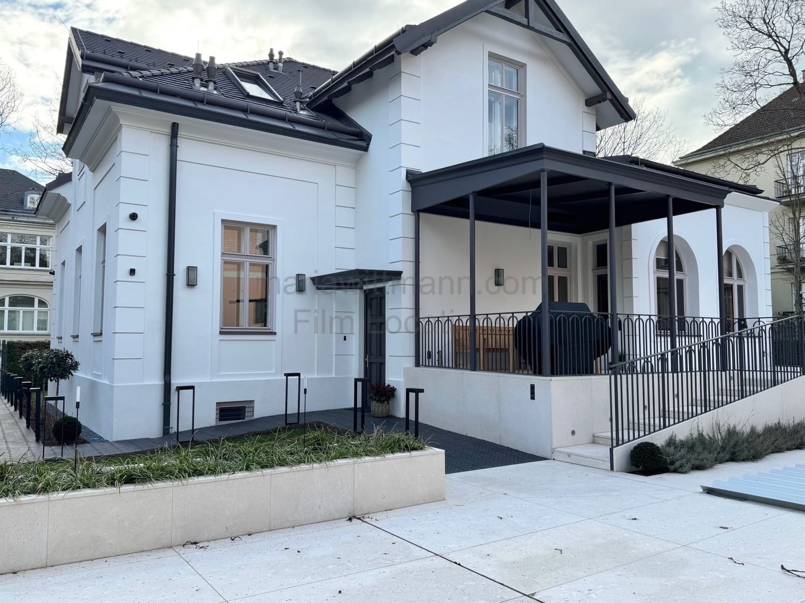 Location 281 - Cover Photo