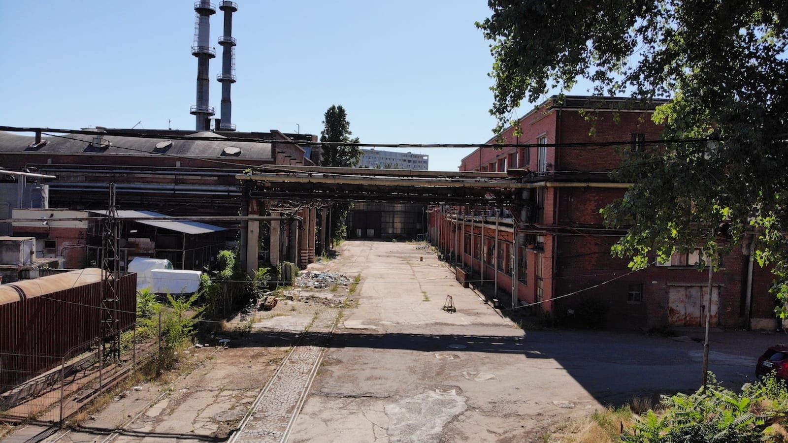 Abandoned Factory Bucharest - Photo 19