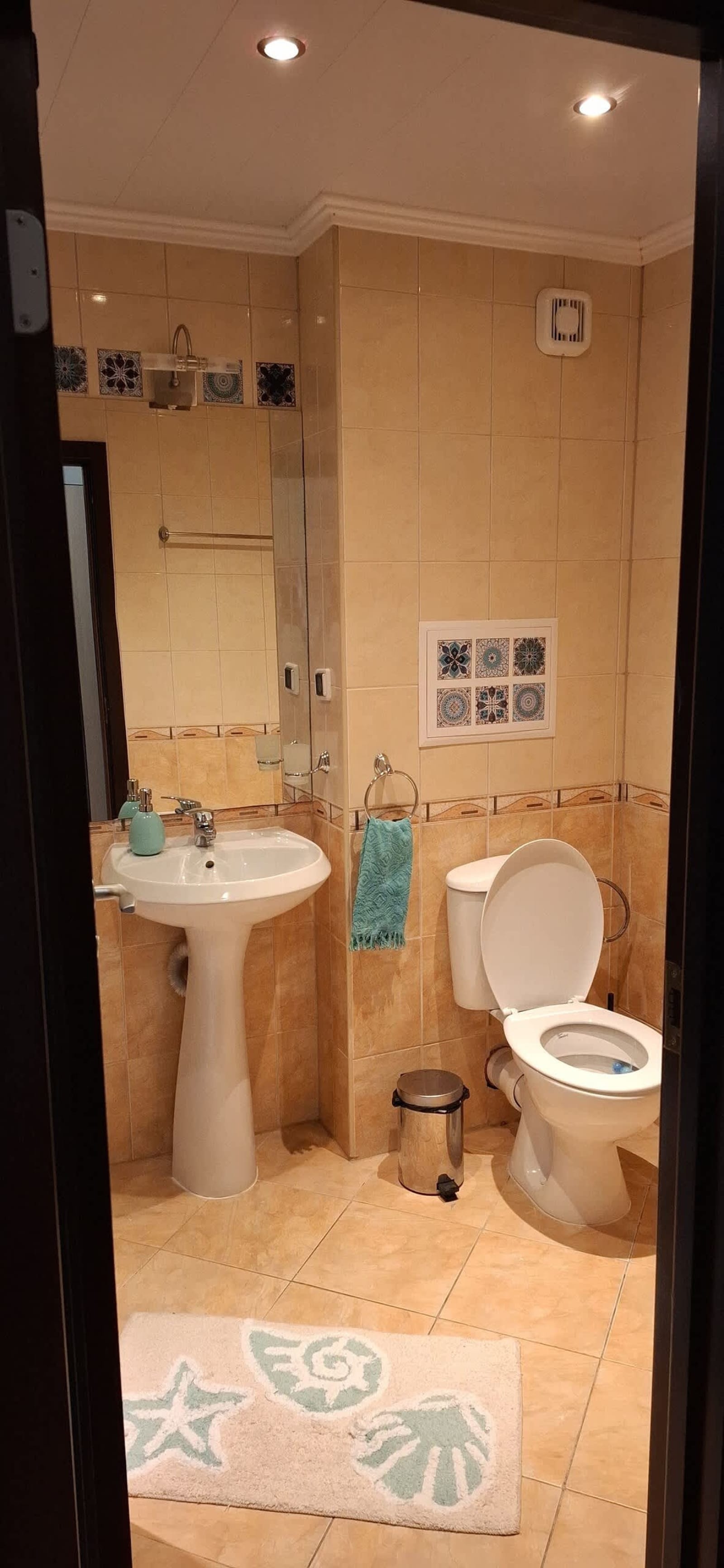 Stunning Sea View Studio in Elenite - Photo 32