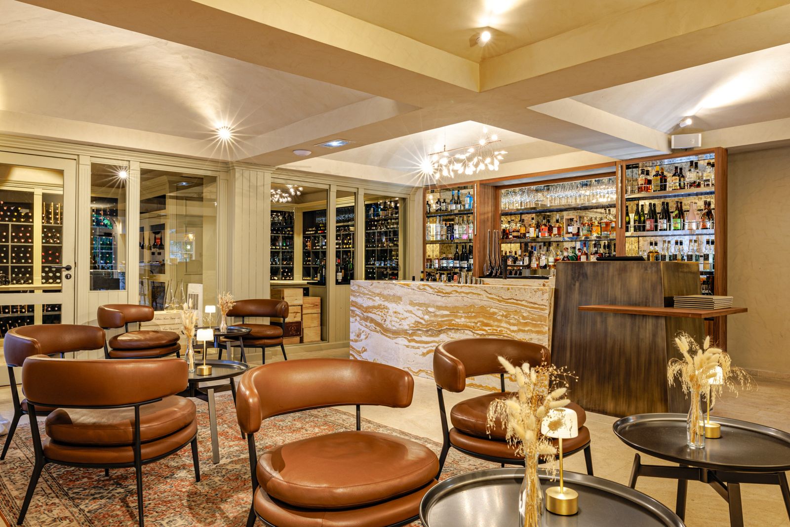 Le Corot restaurant - A Michelin star restaurant in the vaults of the property, with an elegant setting - Photo 3