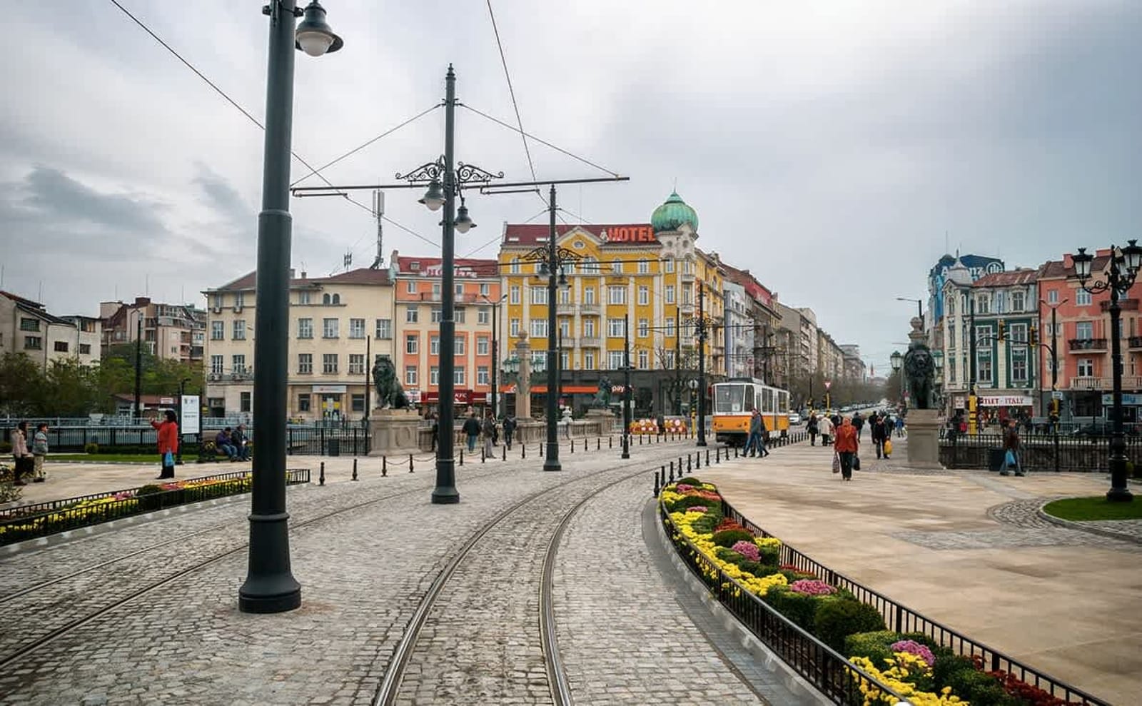 The M Place - Photo 10