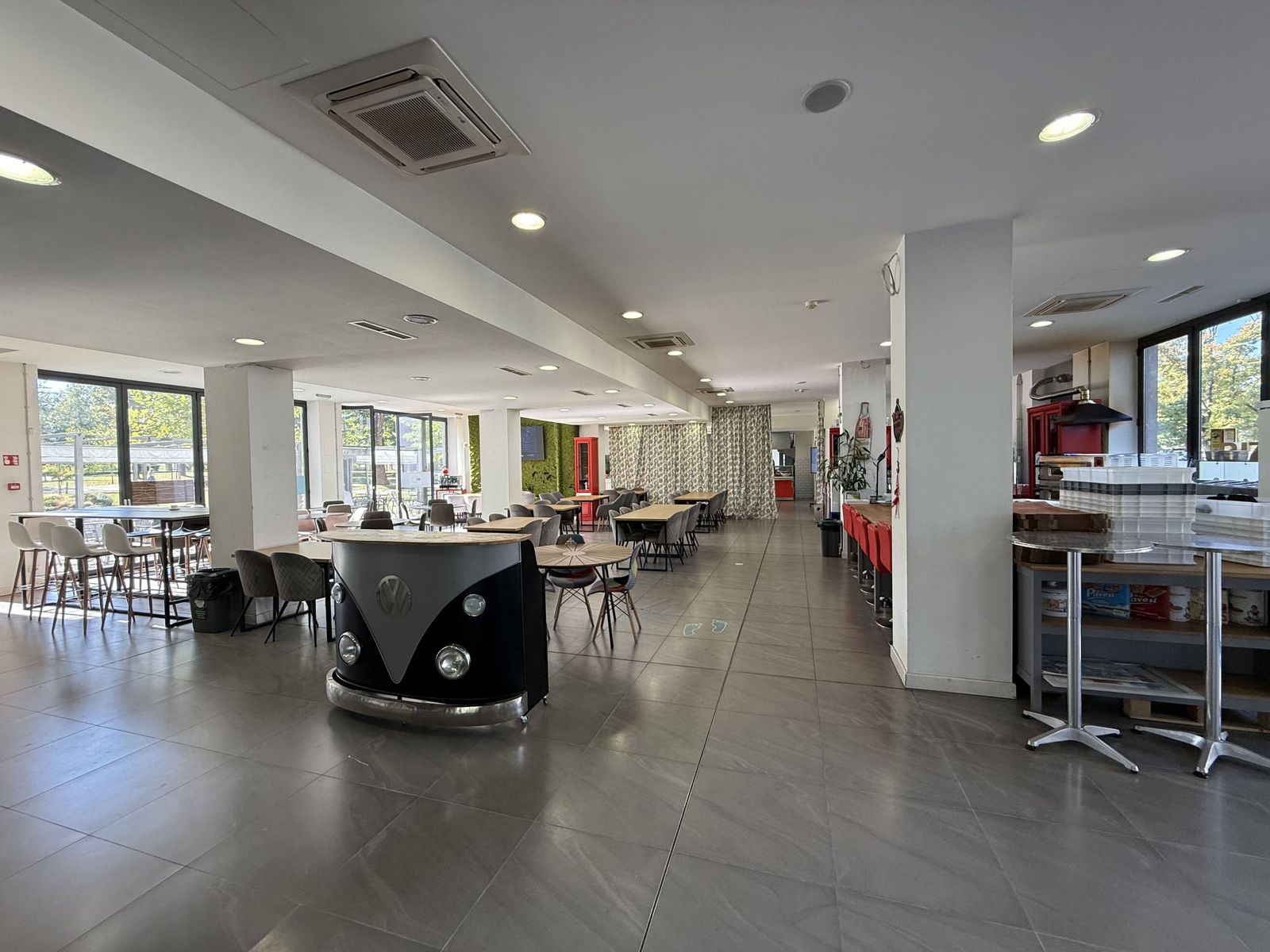 Big Event Space Center with Modern Architecture in Sofia - Photo 9