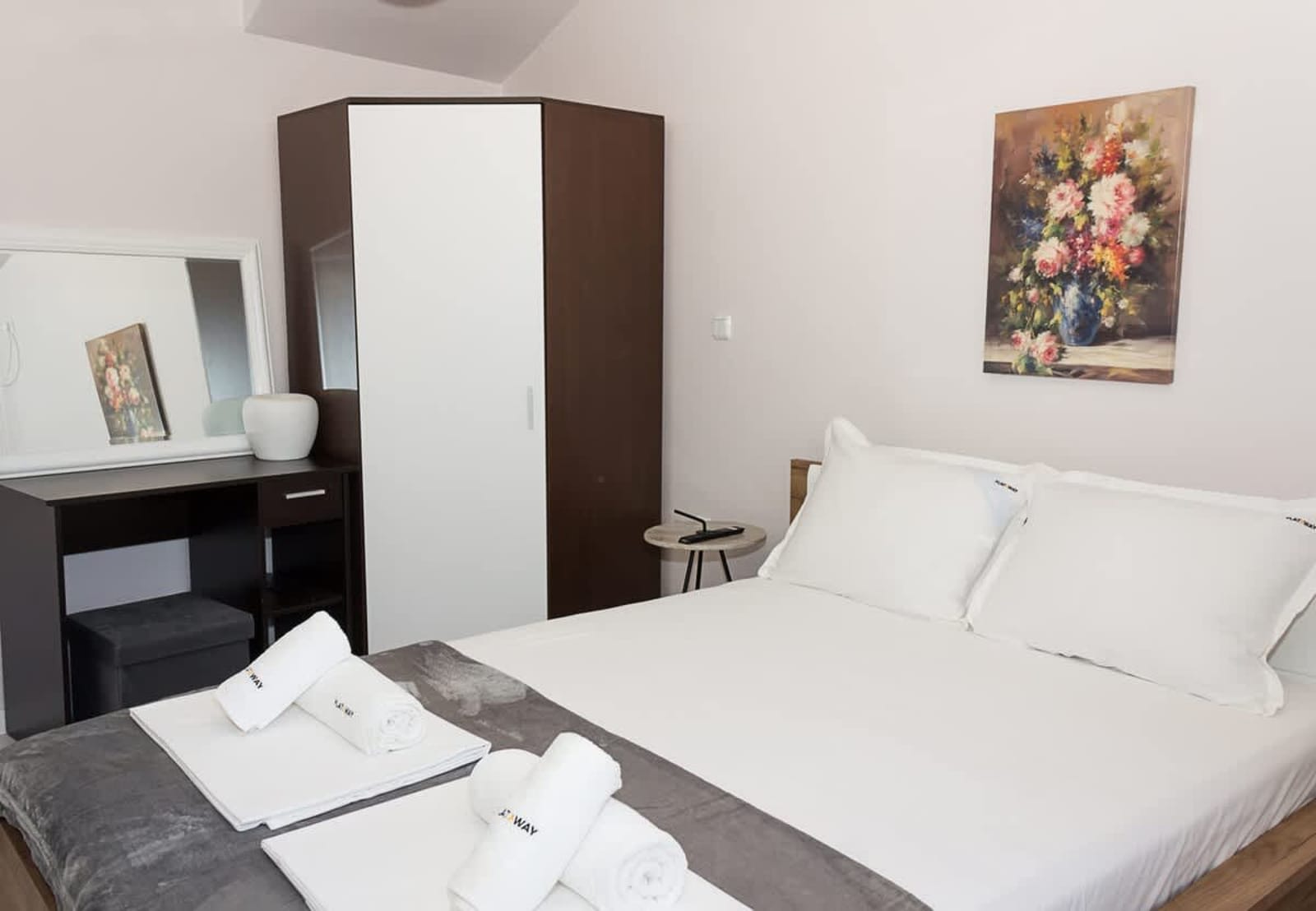 The Purplish Apartment Varna Center - Photo 9