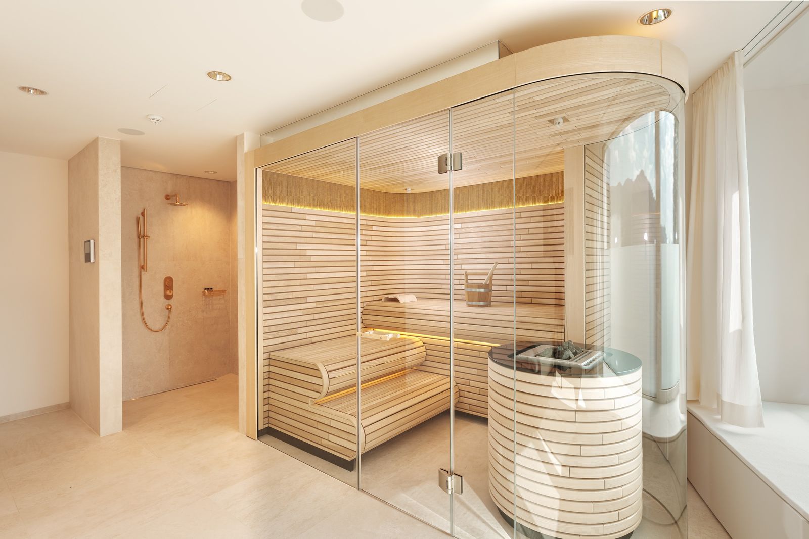 Ultra-Luxury Alpine Mountain Retreat with Panoramic Views - Photo 14