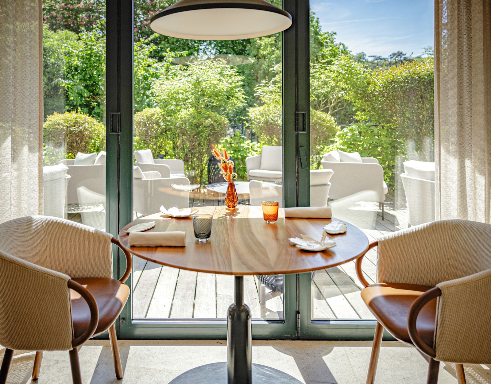 Le Corot restaurant - A Michelin star restaurant in the vaults of the property, with an elegant setting - Photo 6