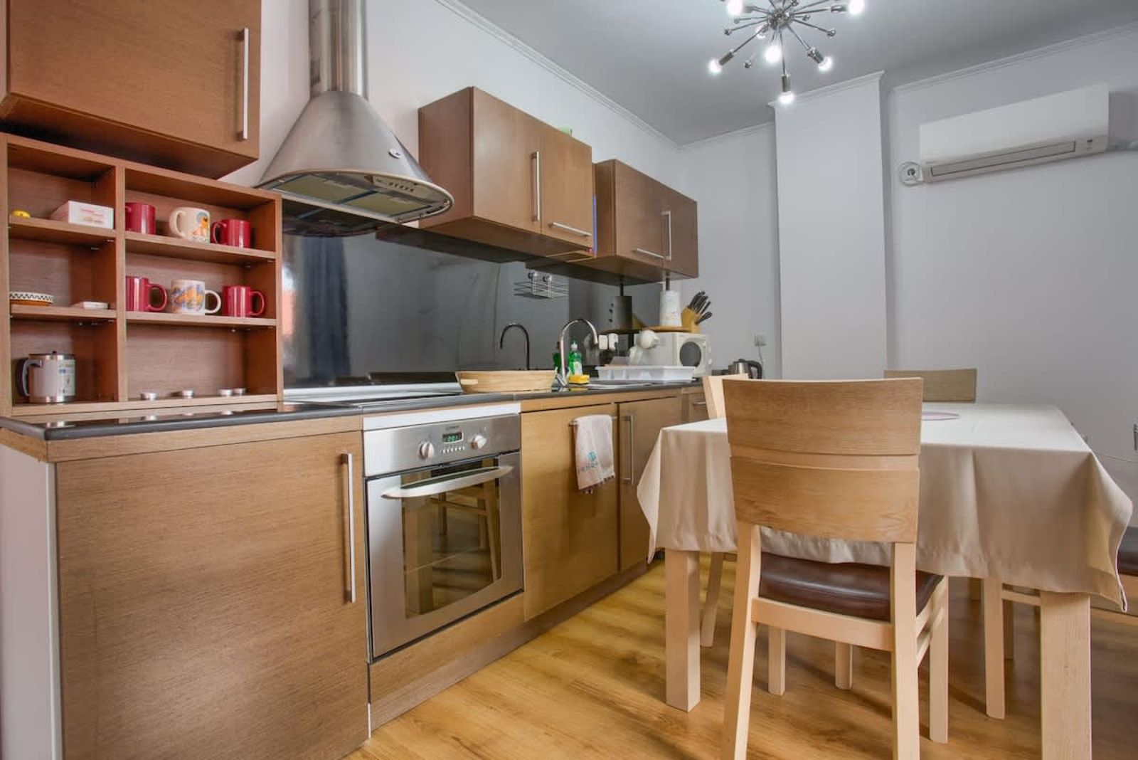 Cedar Lodge 2 Bedroom Apartment - Photo 3