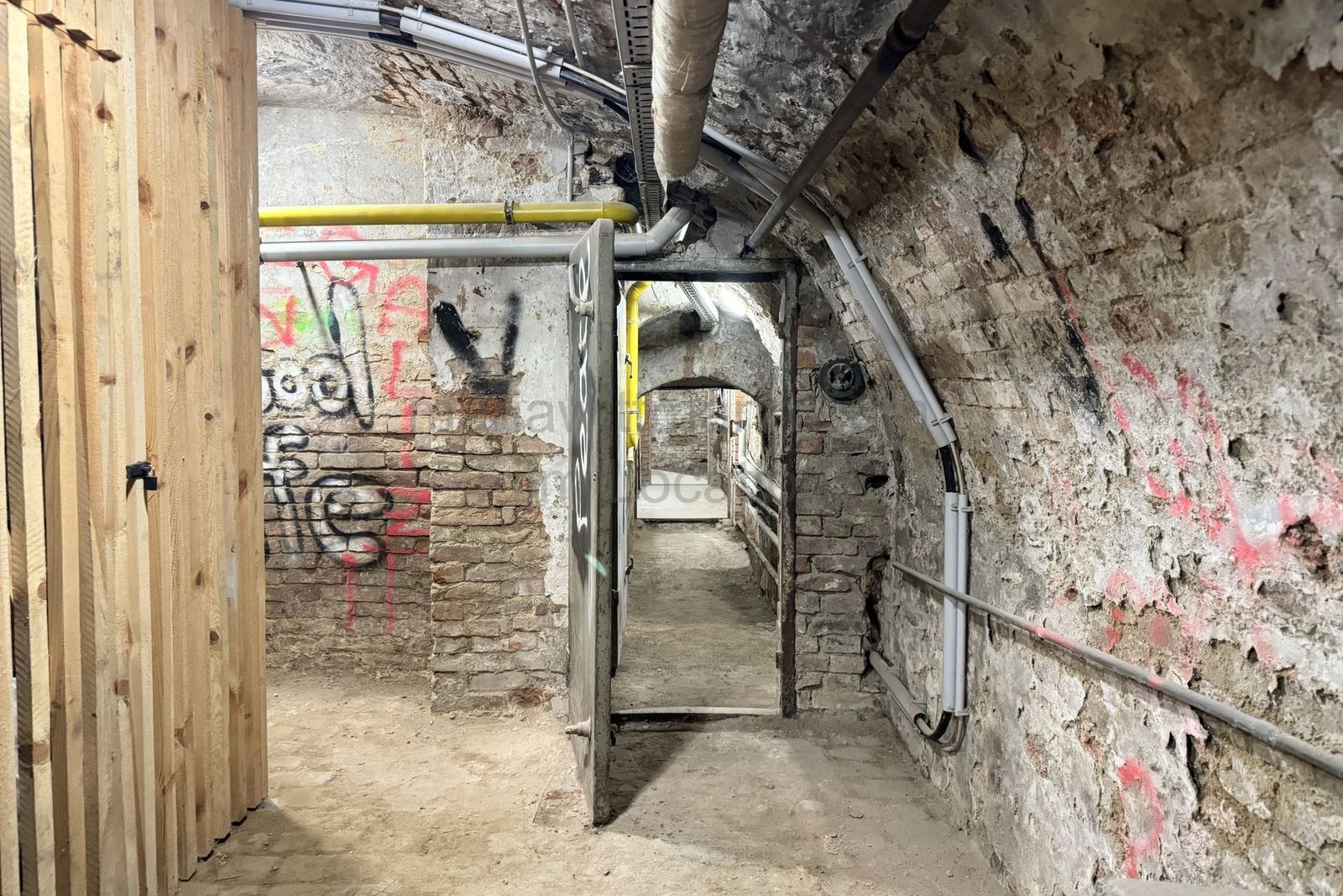 Location 368 - Photo 44