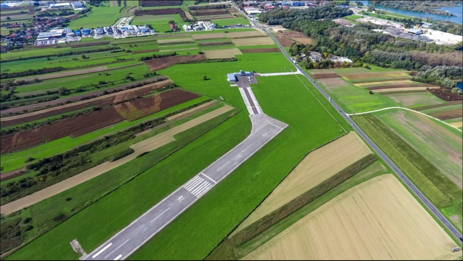 An Airport in Croatia - Photo 4