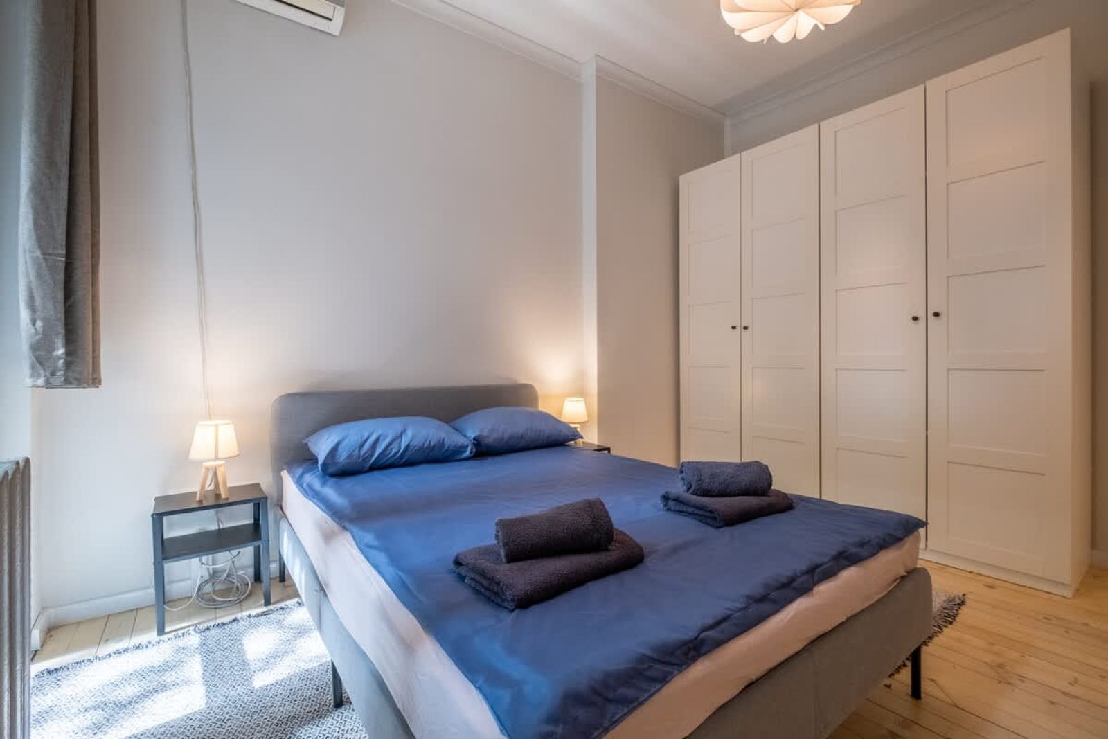 Spacious 2BD Flat | Central Location &amp; 2 Balconies - Photo 8