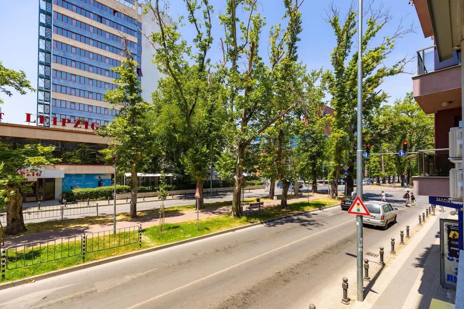 Happy People Plovdiv - Grey 1-BD Apartment - Photo 35