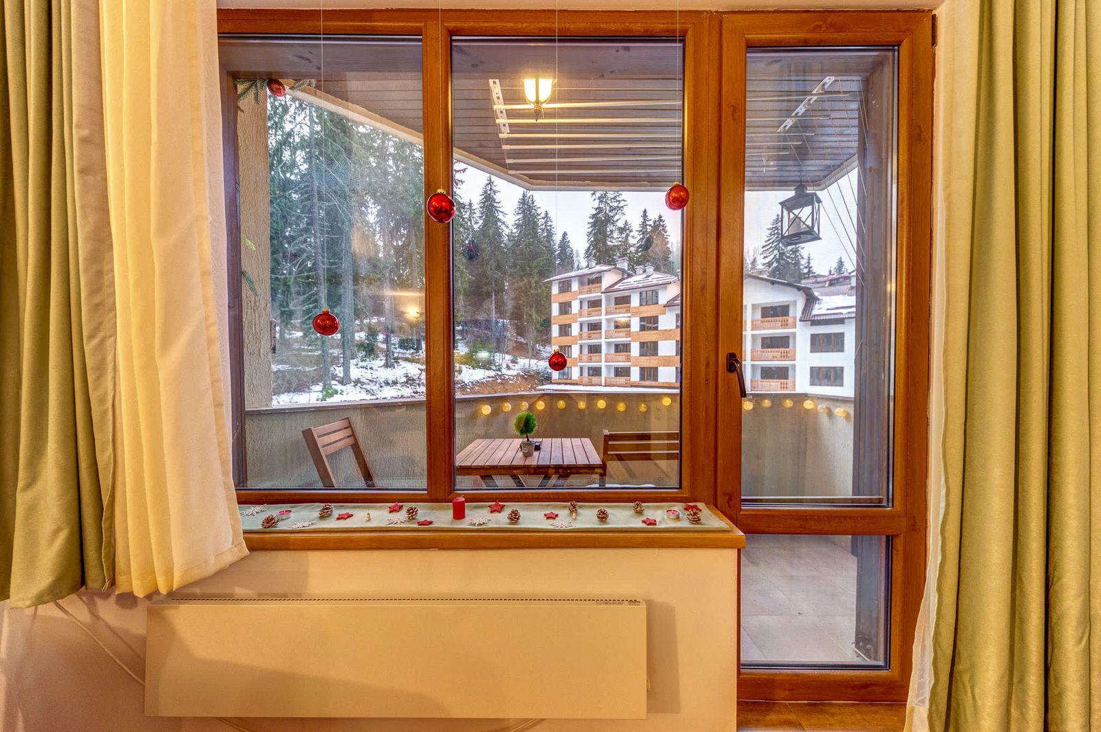 Cozy Evrika 2 Mountain Home - Photo 9