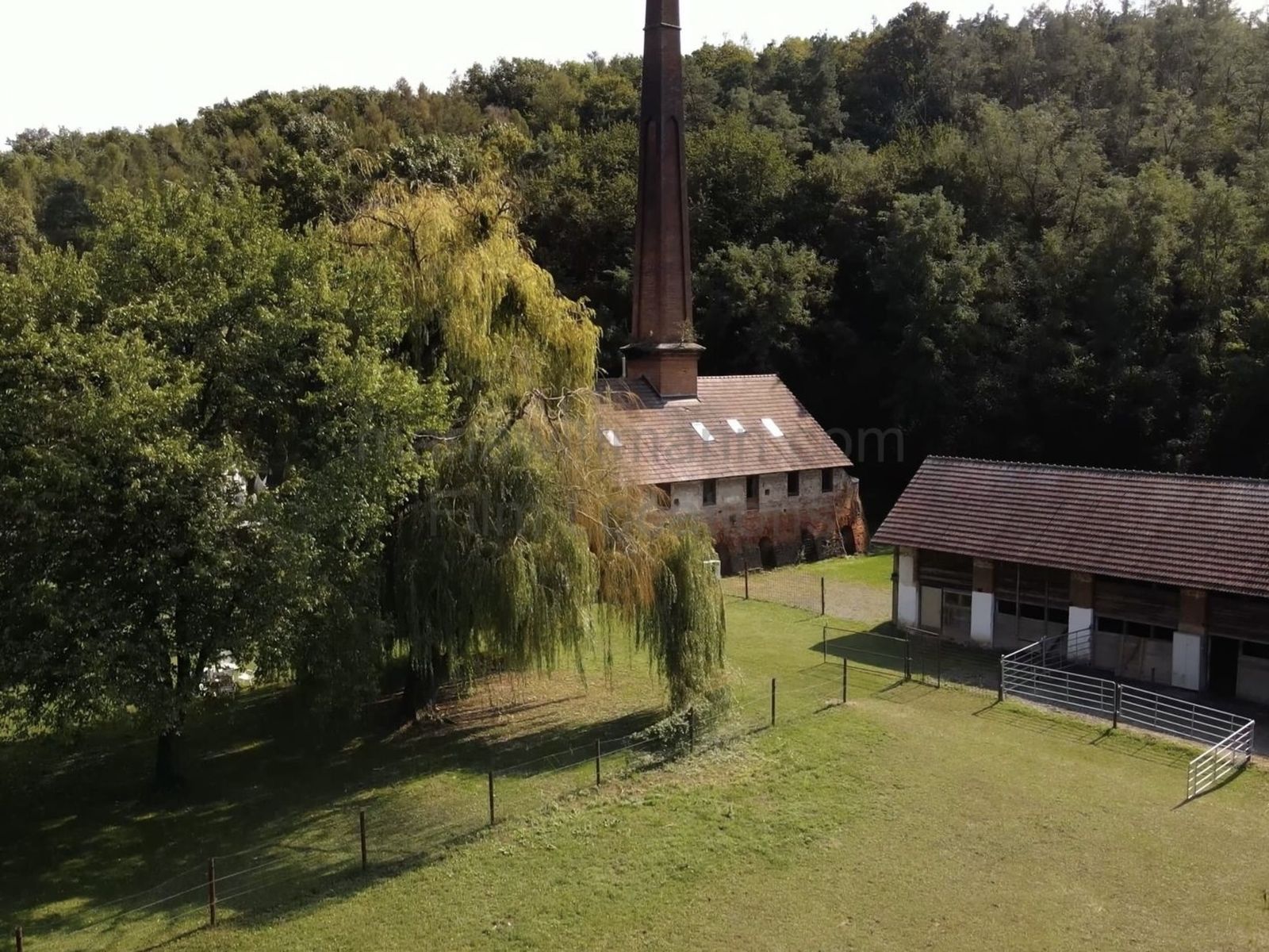 Location 511 - Cover Photo