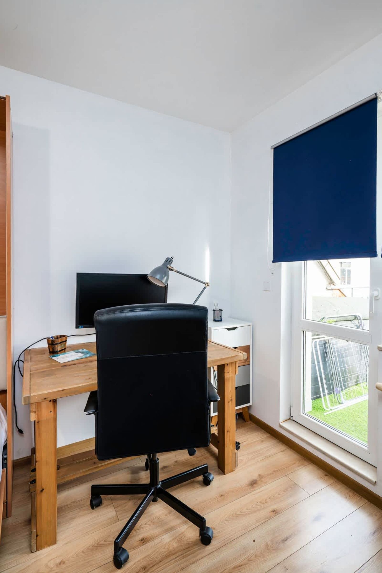 Charming &amp; Cozy 2BD Apartment with Natural Light - Photo 15