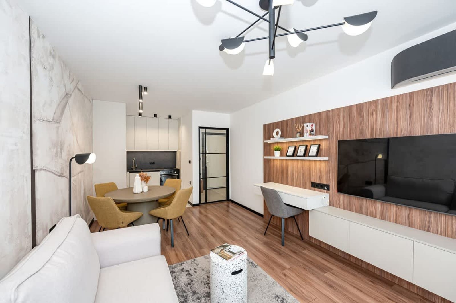 Plovdiv Center Gem with Balcony - Photo 12