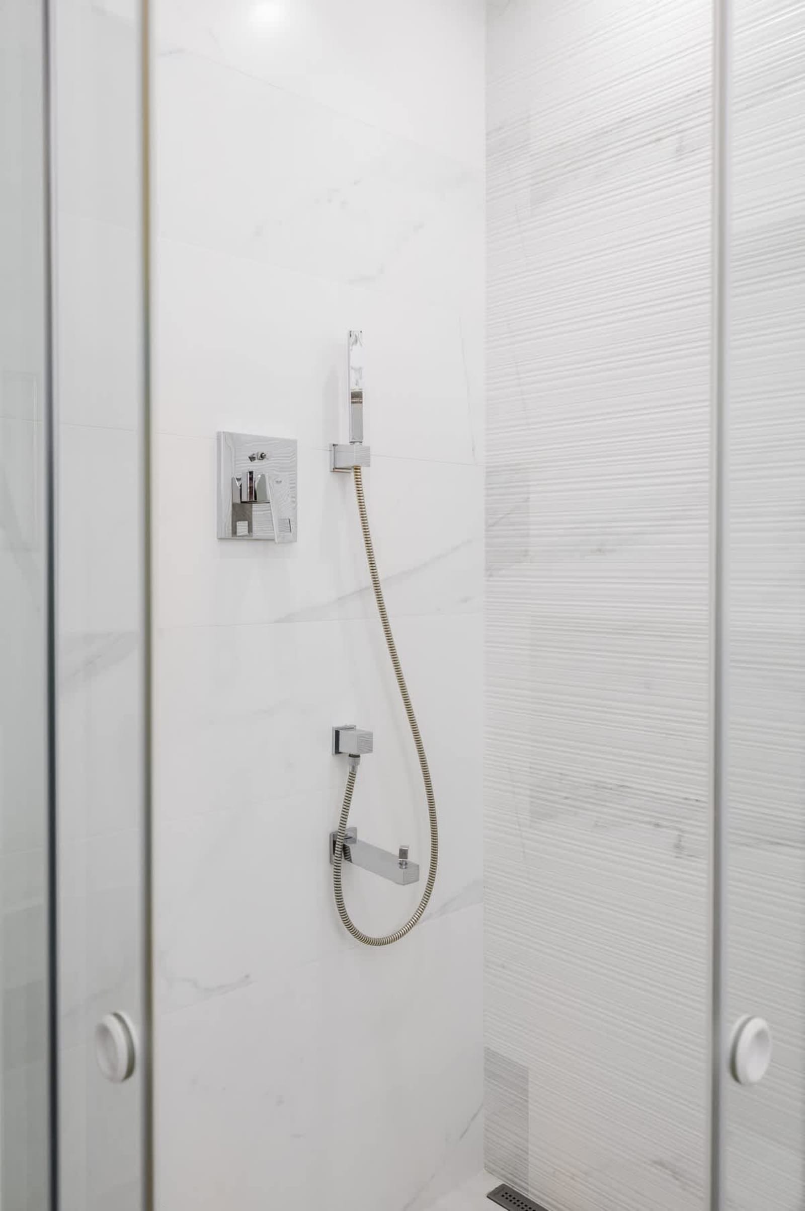 Prime Location in Sofia Spacious 1BD Apartment - Photo 15