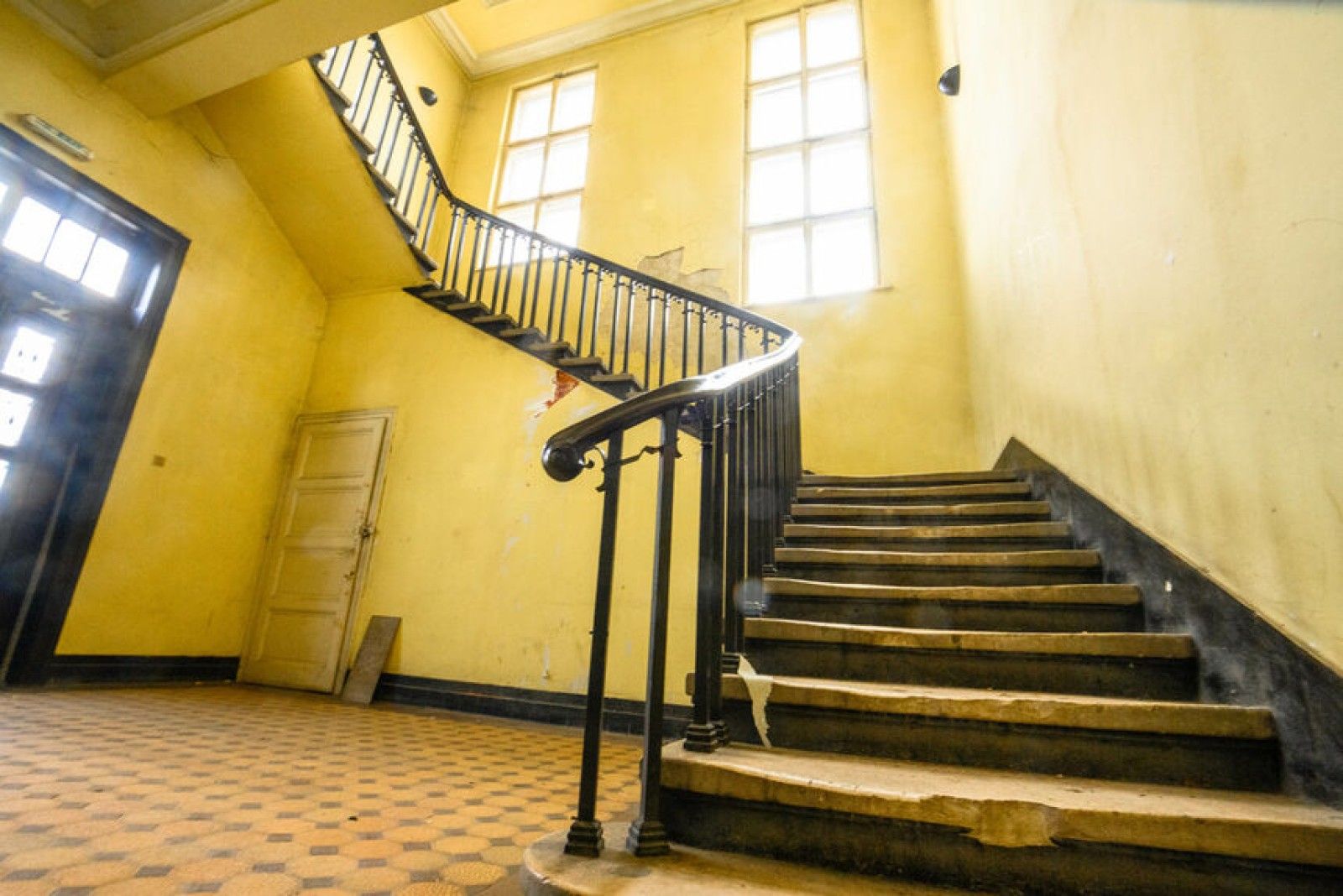 Period train station from the turn of the 20th Century_07