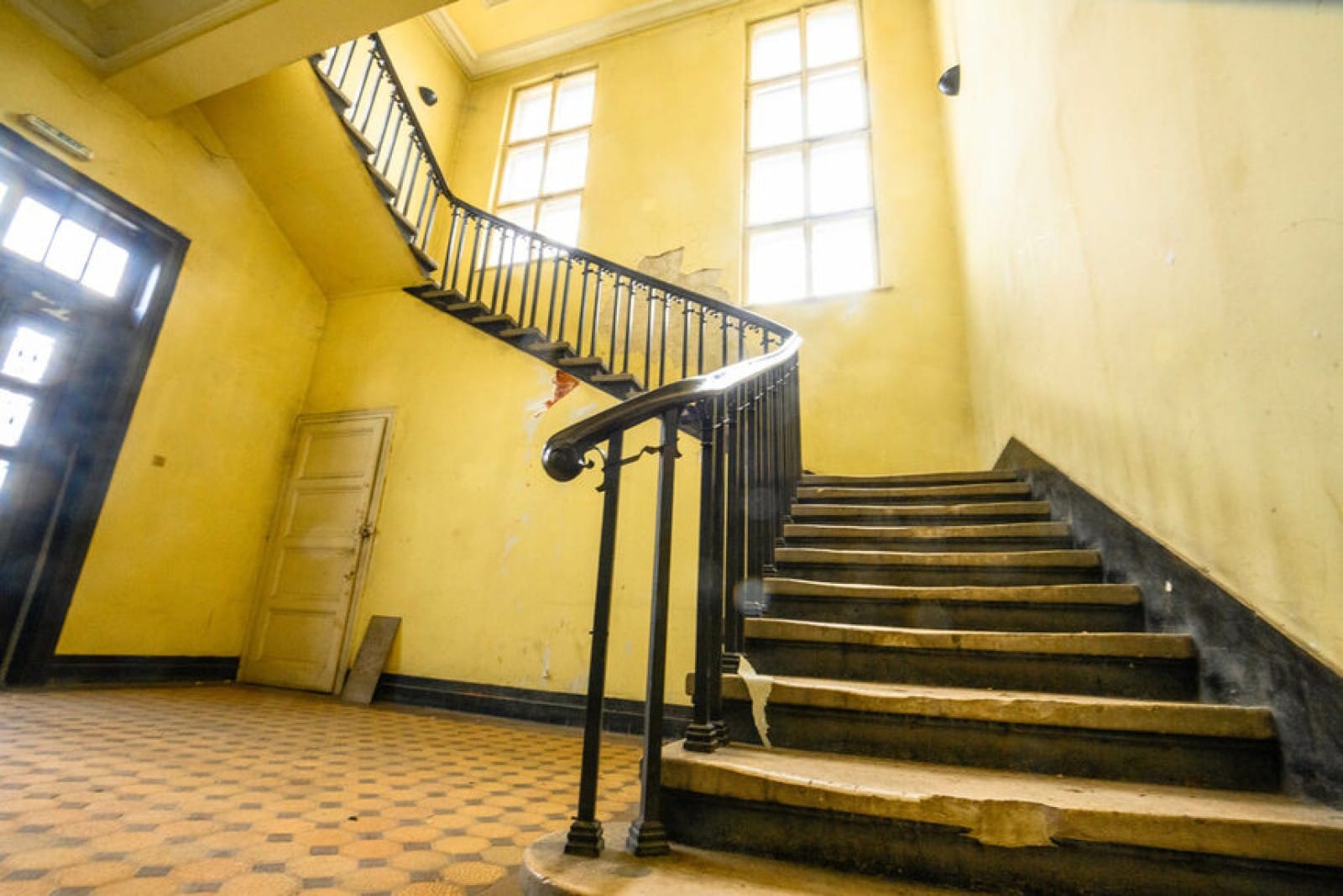 Period train station from the turn of the 20th Century_07