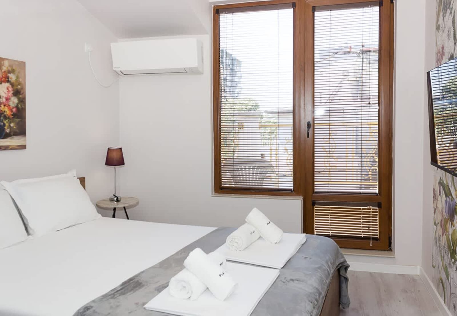 The Purplish Apartment Varna Center - Photo 7