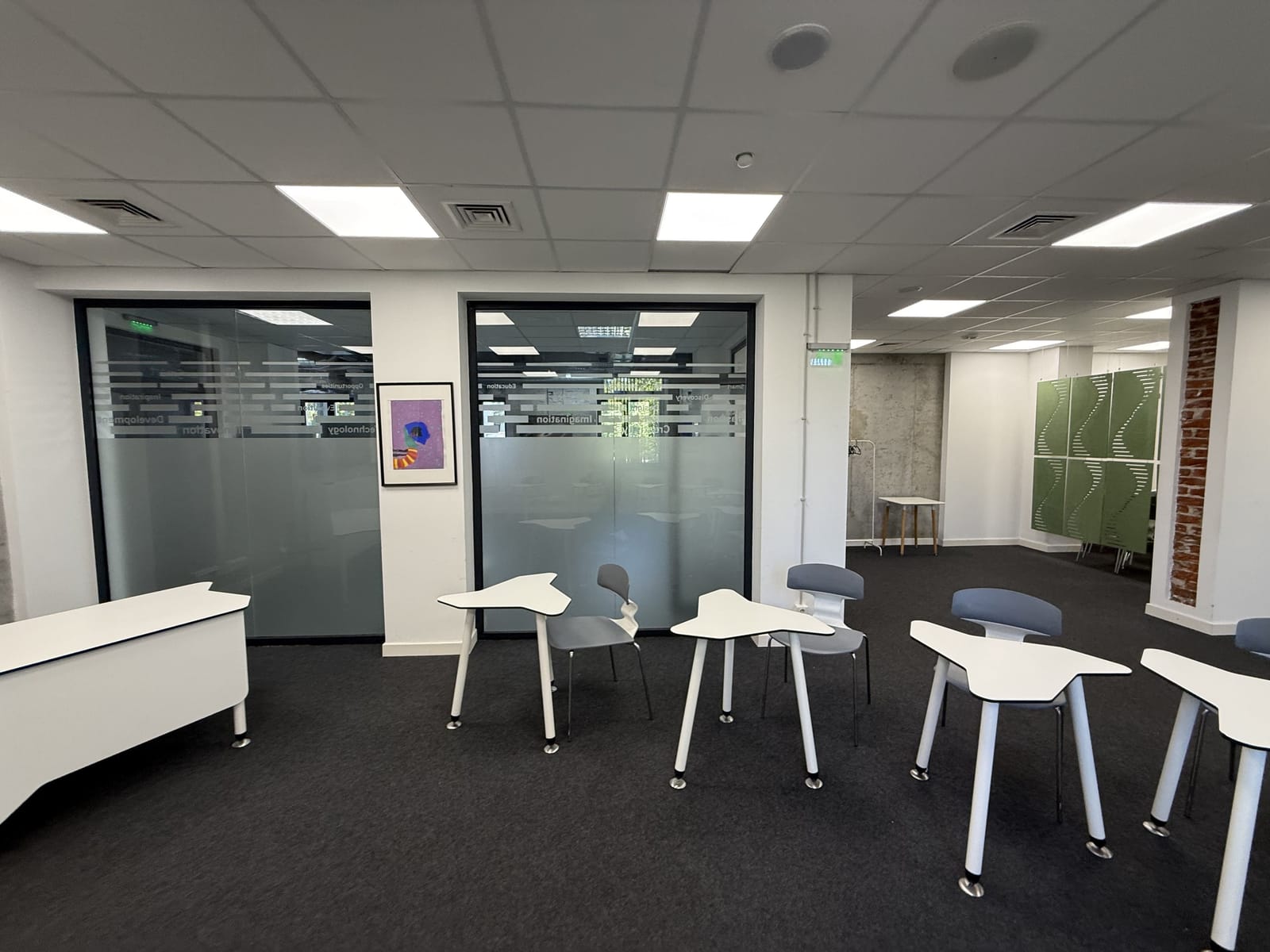 Cozy Conference Room in Sofia - Photo 7