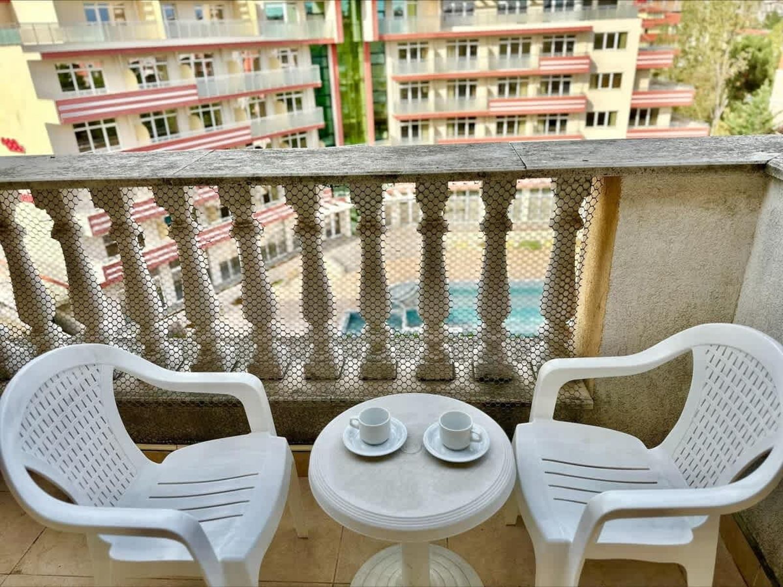 Cozy Apartment with Balcony  Royal Sun - Photo 27