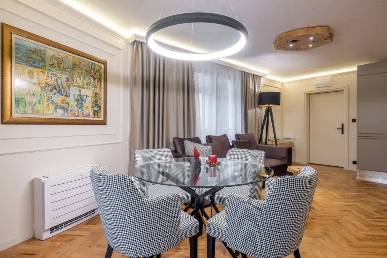 SOFapart Stylish &amp; Fancy Place | 1 BDR - Photo 3