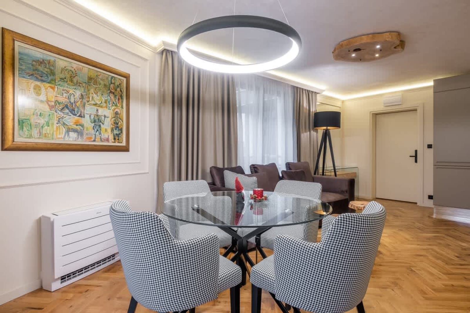 SOFapart Stylish &amp; Fancy Place | 1 BDR - Photo 3