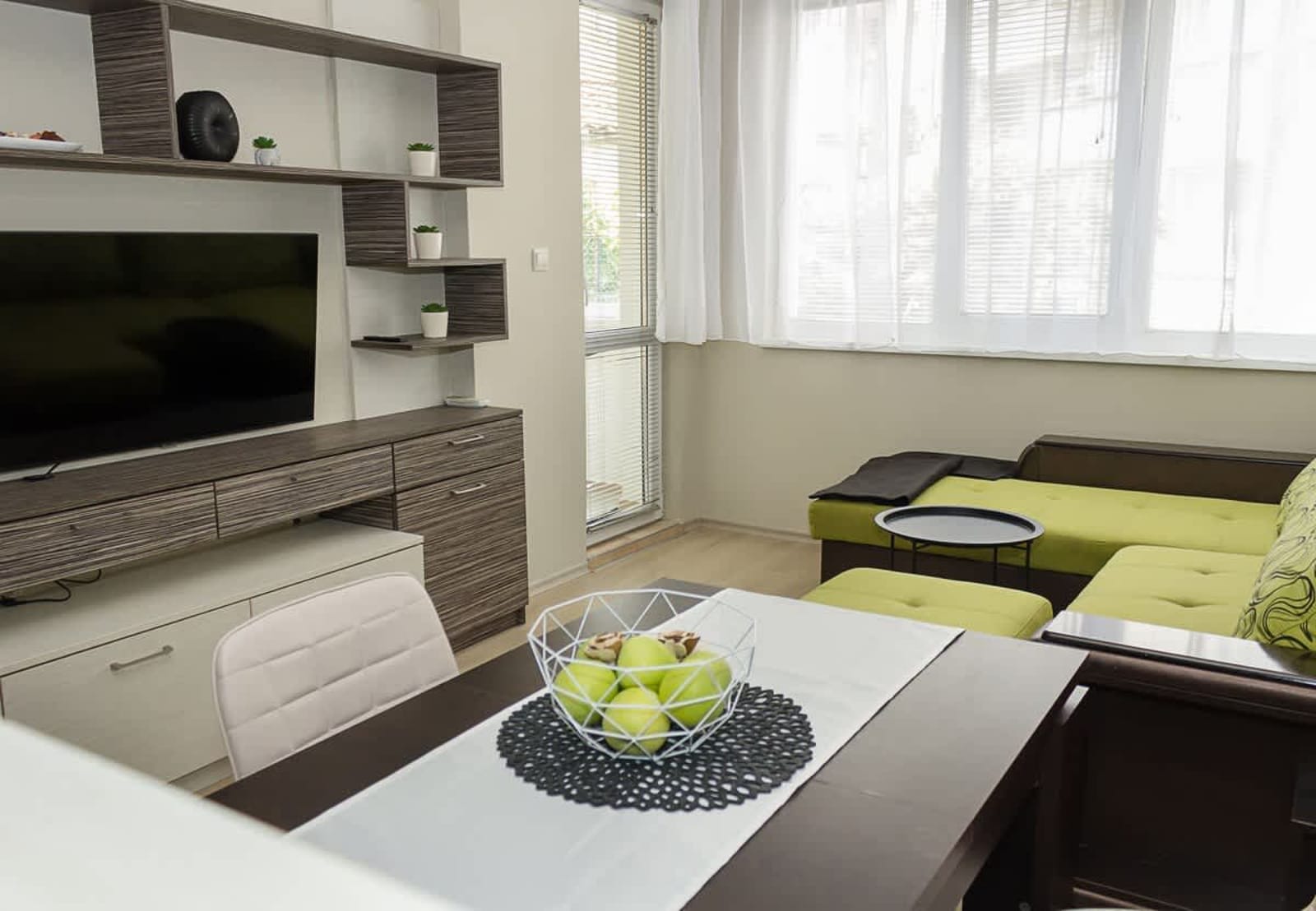 Black &amp; White -1BD Flat in Varna Center - Photo 4