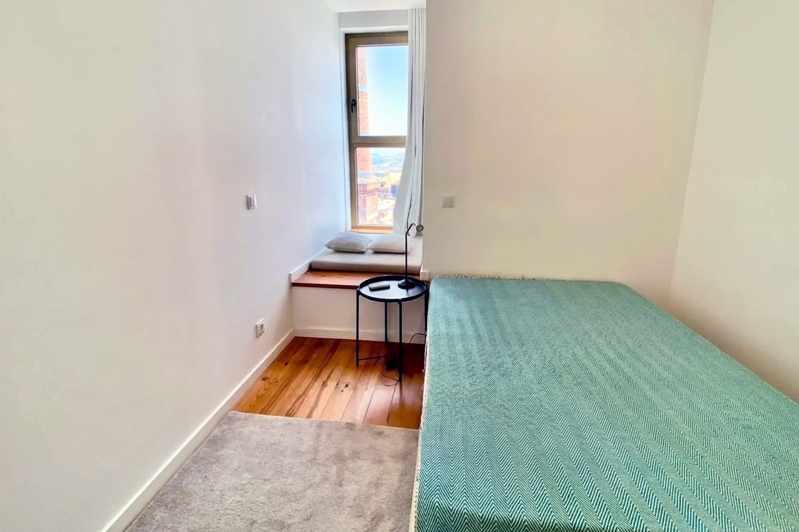 2 BDR &amp; 2 BTHR Duplex with 2 balconies - Photo 8