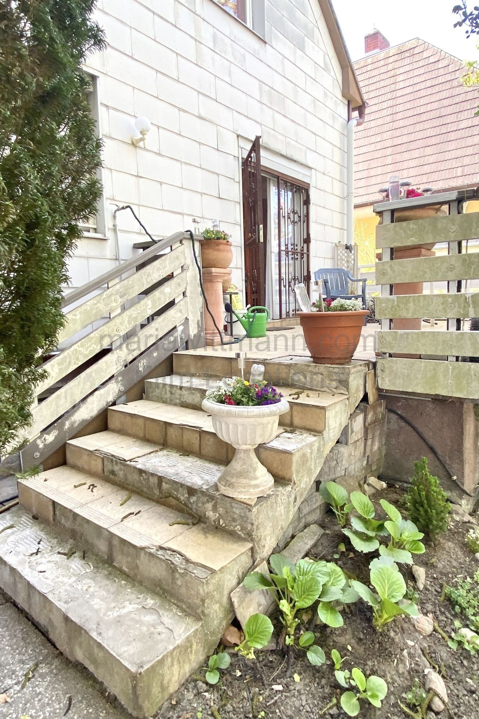 Location 243 - Photo 14