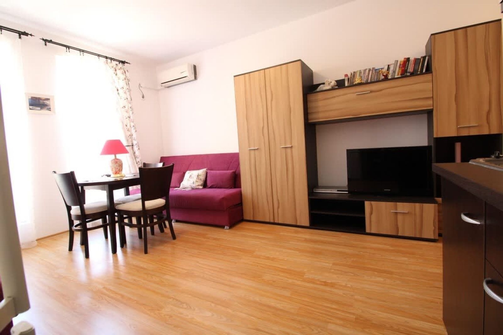 Sunny Day 6 Family Studio - Photo 16