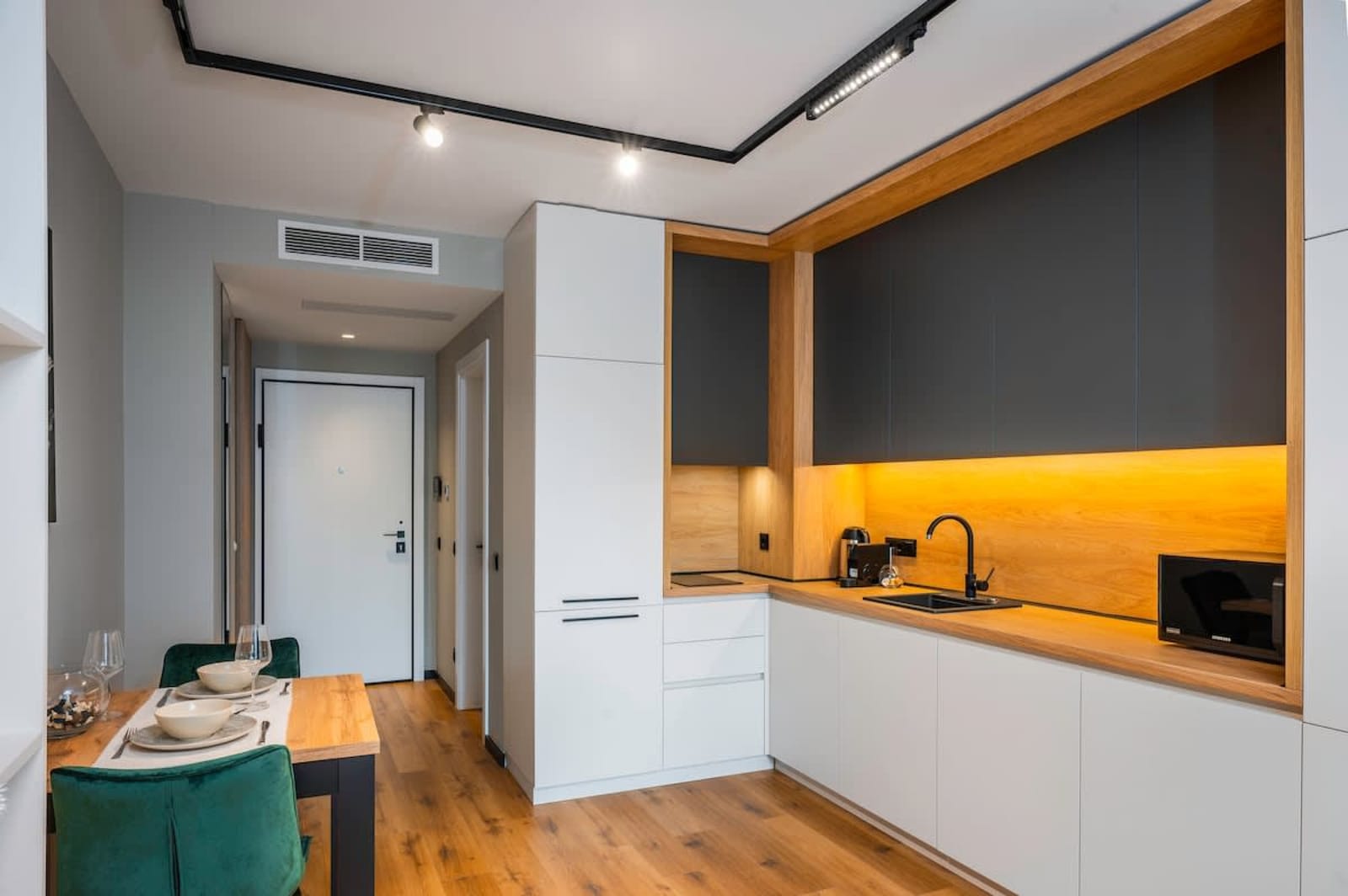 Aviva Living - 2 x Studios - Photo 3