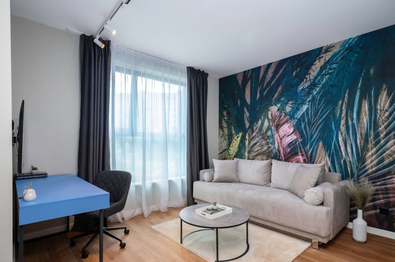 Aviva Living - Big Studio - Cover Photo