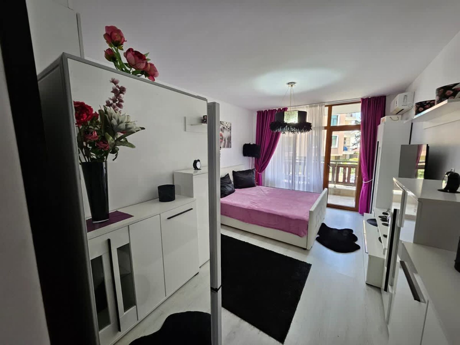 Romantic Sensual Retreat Studio by Flat Manager - Photo 2