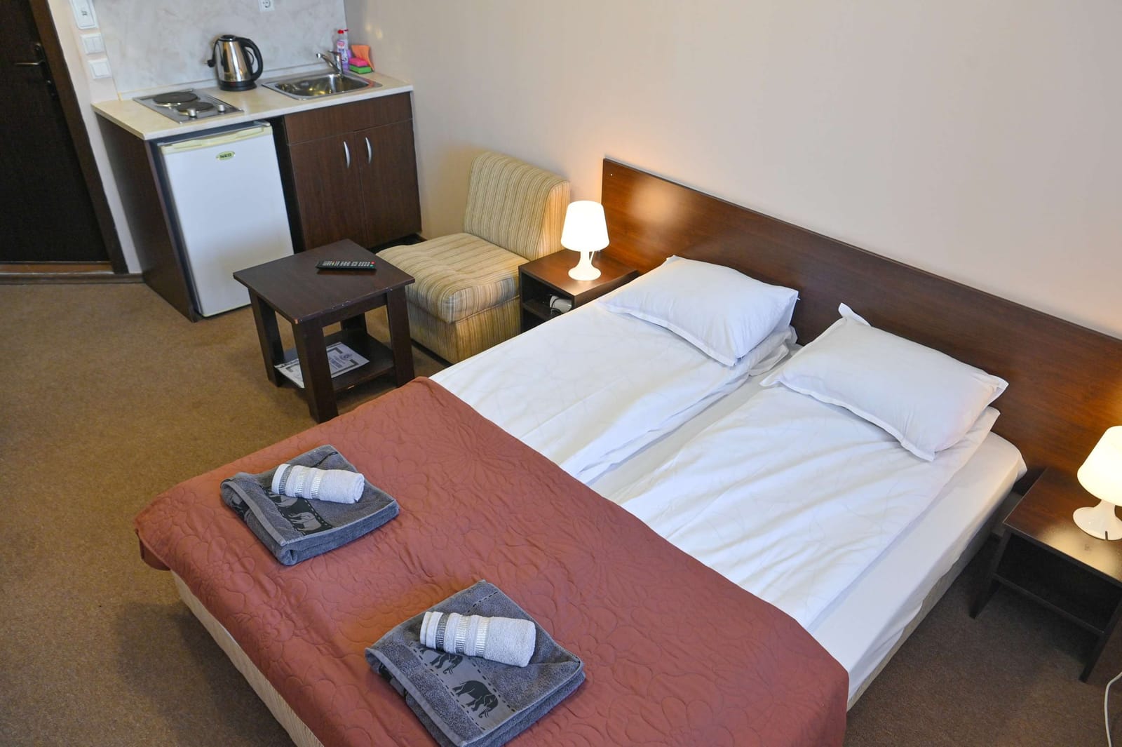 Cozy Riverside Studio in Maria Antoaneta Residence - Photo 8