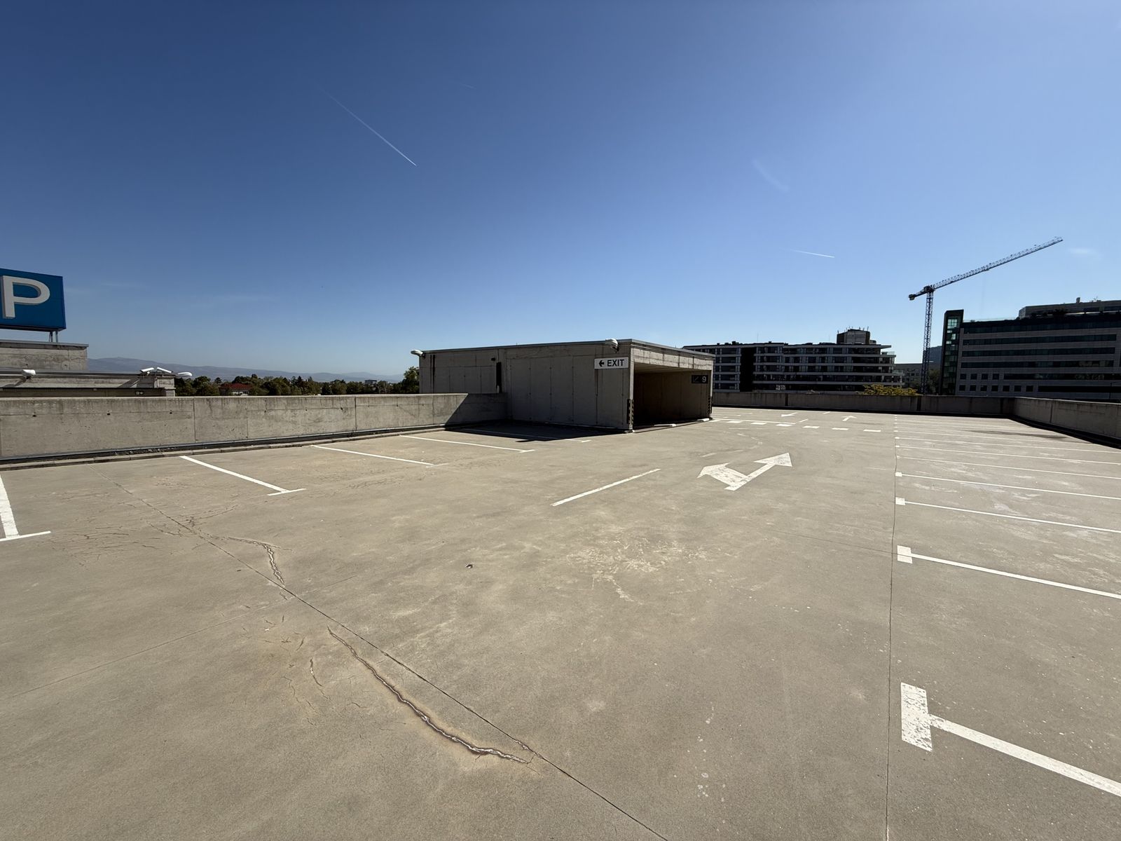 Big 5 Story Parking with security - Photo 34